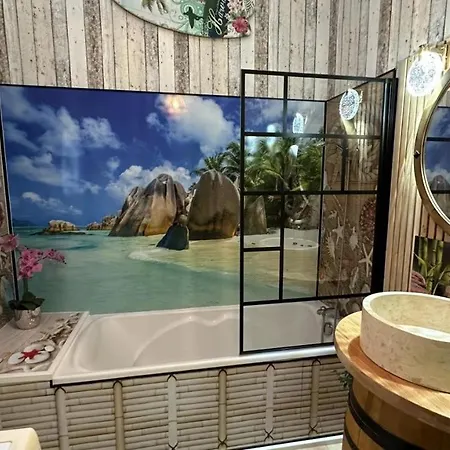 L'enea - Maison Avec Piscine Partagee סרלה-לה קנדה