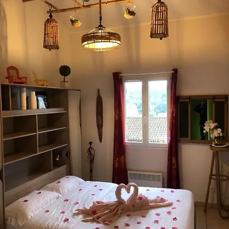 L'enea - Maison Avec Piscine Partagee